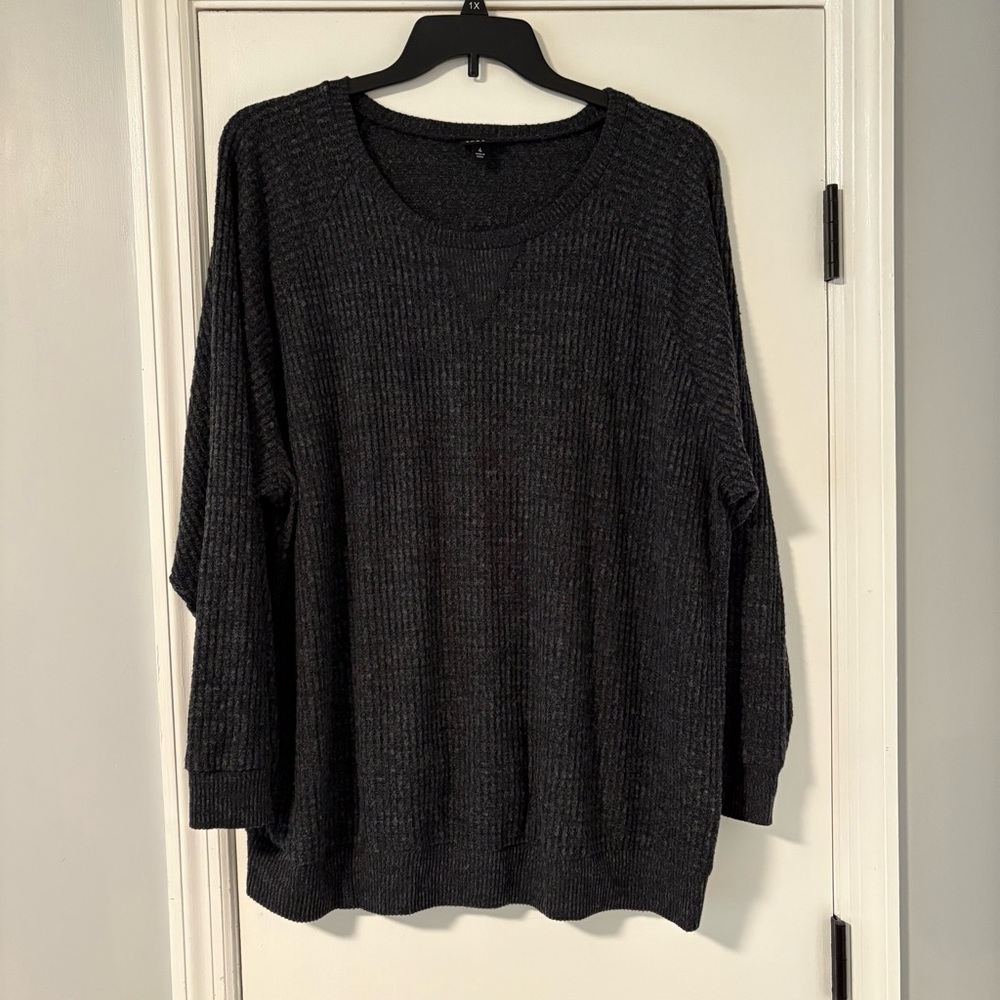Torrid Dark Gray/Black Crew Neck Sweater Relaxed Fit